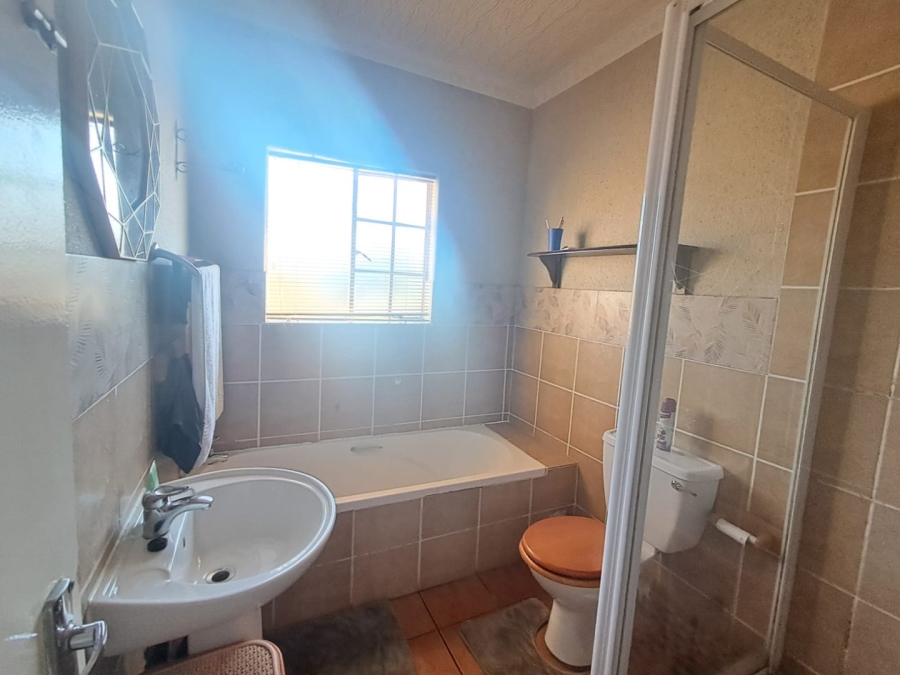 2 Bedroom Property for Sale in Sasolburg Ext 11 Free State